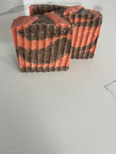 Load image into Gallery viewer, **Seasonal Bar- Sugar Plum Swirl